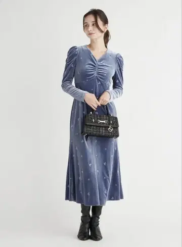 CELFORD 벨로아 총 자수 원피스
