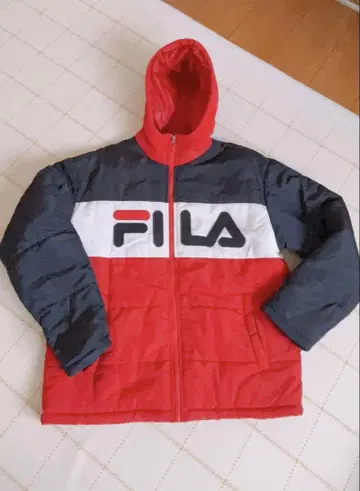 FILA 후드 부착 다운 자켓 M 사이즈