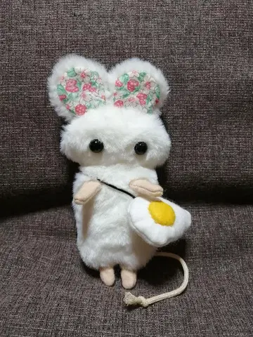 화이트 쥐 봉제 인형, 계란 프라이 파우치 재발매.