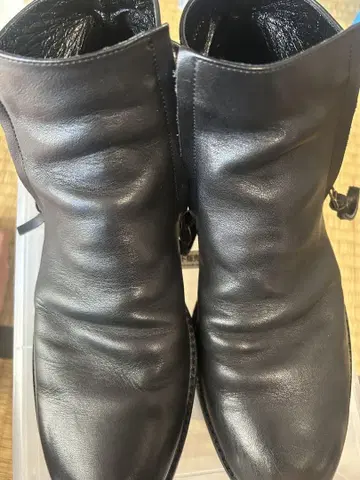 블랙 가죽 부츠