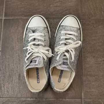 CONVERSE ALL STAR 실버 글리터 스니커즈