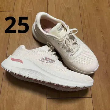 스케쳐스 아치핏 25