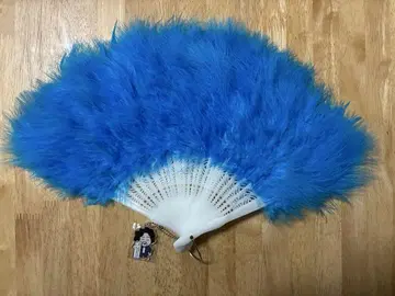 파란 깃털 부채와 키체인 하카세 타로 하카센스!