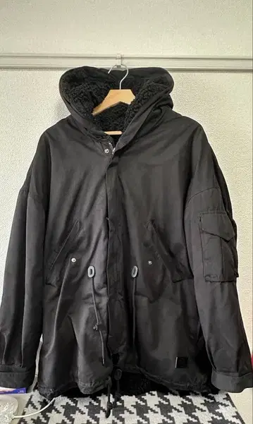 ZARA 겨울용 자켓 블랙 L 사이즈