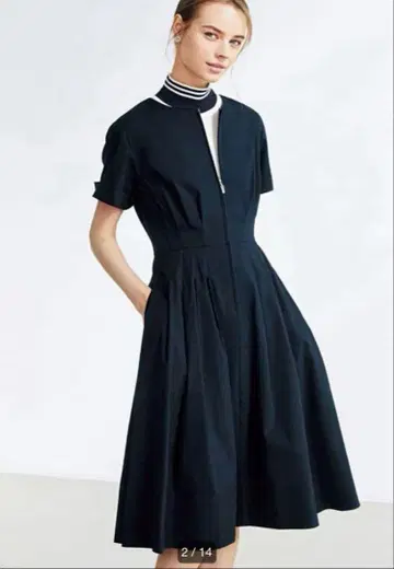 새상품급 FOXEY 네이비 원피스 플레어 스커트 정가 121000엔