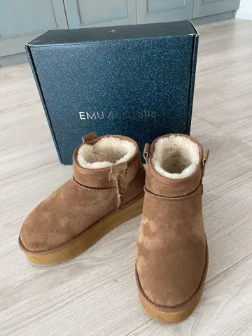 [컨디션 최상] EMU Australia 브라운 통굽 숏부츠