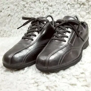 새상품급 23.5cm YONEX 요넥스 스니커즈 건메탈릭 골드 컬러