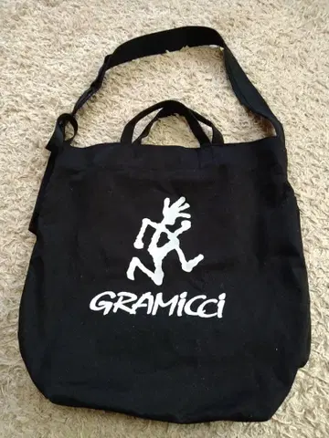 GRAMICCI 블랙 토트백
