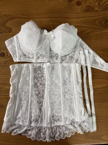 새상품급 세미롱 라인 브라이덜 이너 D65