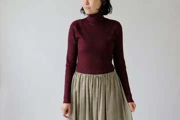 리제타 카이라 마란 38 리브 터틀넥 스웨터