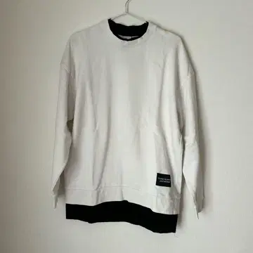 ZARA 오버 사이즈 크루넥 S 화이트 블랙