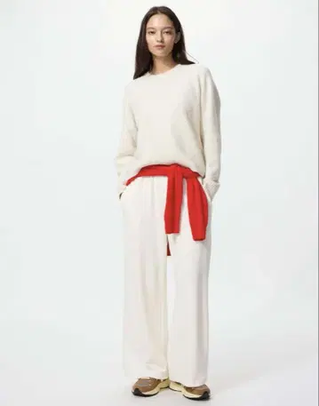 UNIQLO 맨투맨 와이드 팬츠 화이트