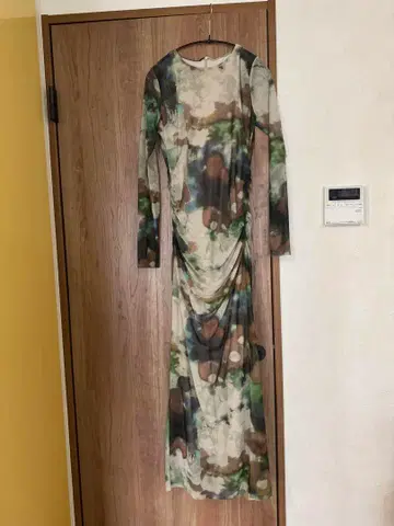 ZARA (자라) 카모플라쥬 패턴 타이다이 패턴 시어 원피스