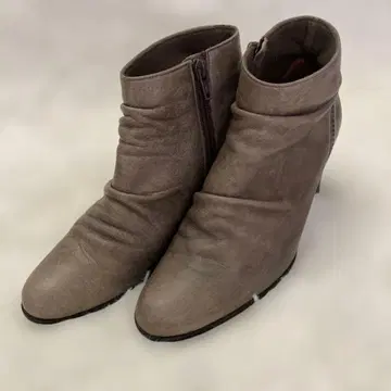 그레이 브라운 계열 부츠 사이드 지퍼 힐 7cm 부츠 숏부츠
