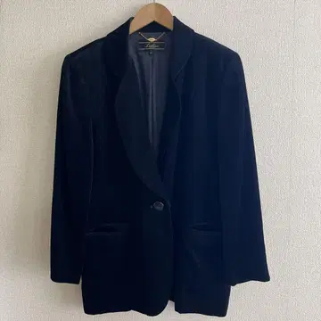 레리안 자켓