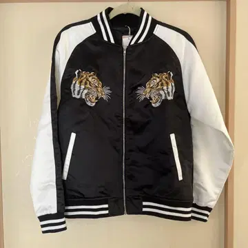 스카잔 블랙/화이트 호랑이 TIGER 자수 Japan