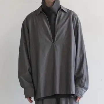 [ oe-selment ] OVERSIZED VAREUSE SHIRT S