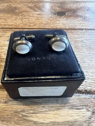 R.T. LONDON 오벌 커프스 단추