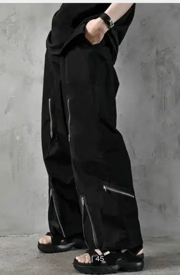ADRER 지퍼 디멘션 코트 나일론 카고 팬츠 블랙