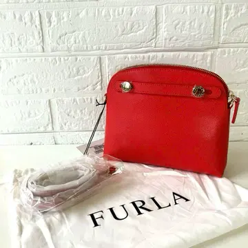 컨디션 최상 FURLA 훌라 숄더백 파이퍼 레드 4412