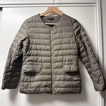 TATRAS(타트라스) 다운 자켓 투모로우랜드 별주 새상품급