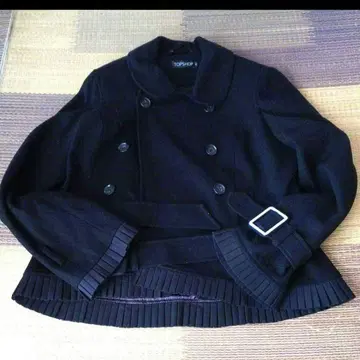 [ 중고 ] 새상품급 런던 구매 탑샵 프릴 블랙 숏코트