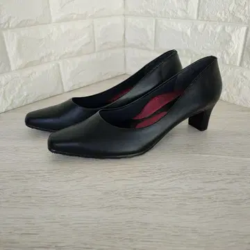 미사용급 펌프스 가죽 블랙 스퀘어토 24.5cm