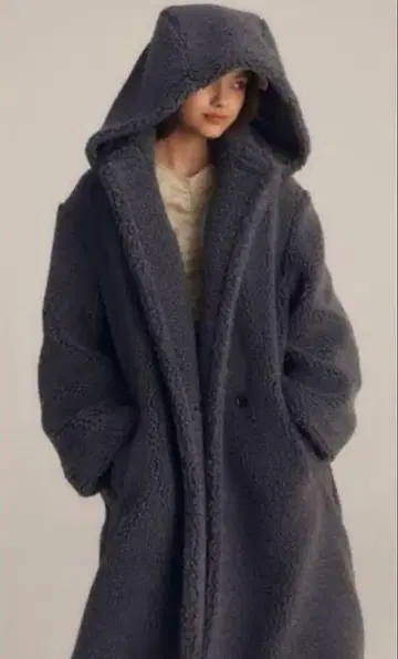 RANDEBOO Cats boa coat