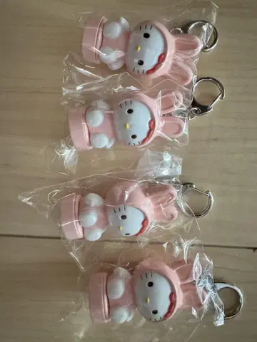 헬로키티 토끼 키링 4개 세트