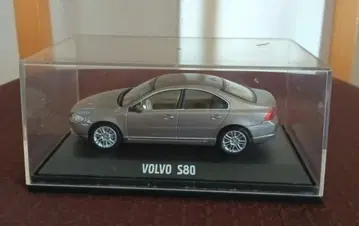VOLVO S80 1/43 스케일 모델 케이스 포함