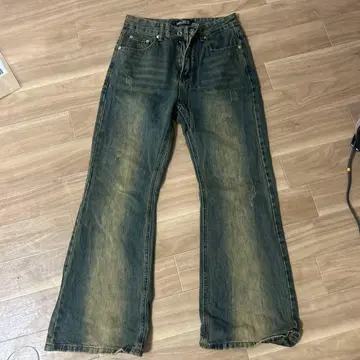 빈티지 가공 플레어 데님 부츠컷 Y2K
