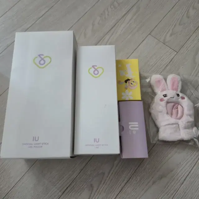 아이유 응원봉, 파우치, 파츠, 케이프 일괄양도