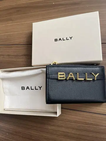 [ 새상품 미사용 ] BALLY 블랙 가죽 접이식 지갑