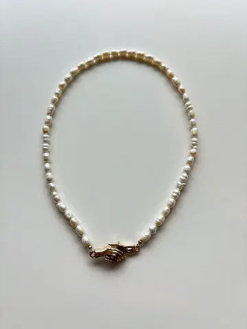 LUNACHIC shake hands necklace 40cm