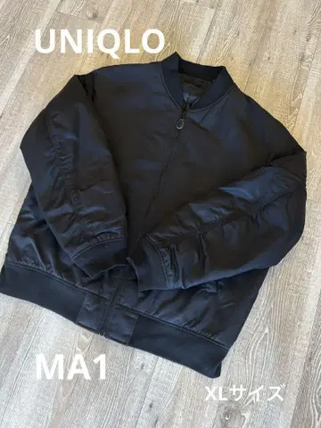 UNIQLO 블랙 MA-1 플라이트 자켓