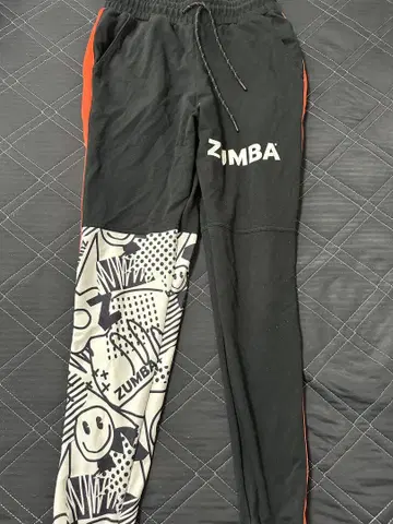 줌바 ZUMBA 정품 맨투맨