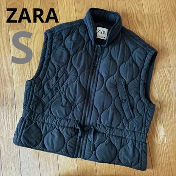 ZARA 퀼팅 다운 베스트 S 사이즈 블랙 가을/겨울 여성용