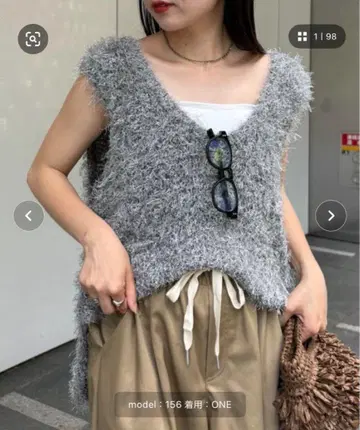 깊은 U넥 멜란지 페더 베스트 그레이