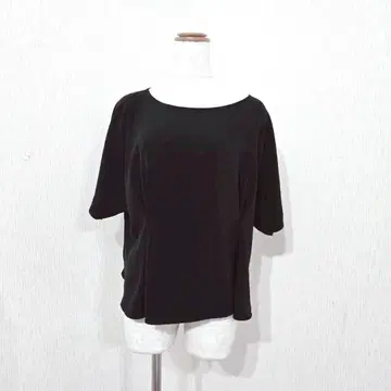 유니클로 블랙 반팔 블라우스 (M) 심플 무지 드레이프감 소재