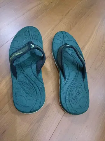 만자루 그린 비치 샌들