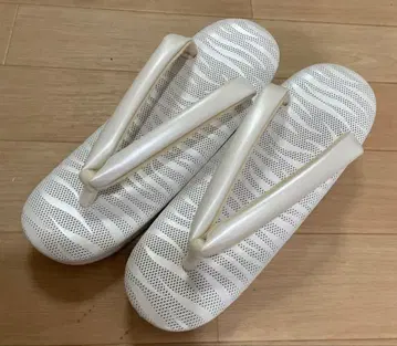 화이트 메쉬 조리 M 사이즈