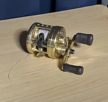 SHIMANO CALCUTTA 201XT 왼쪽 핸들 설명란 필독