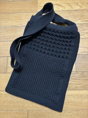 KNii 블랙 숄더백