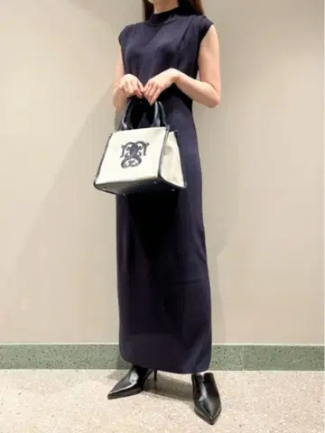 네이비 슬리브리스 롱 니트 원피스 SNIDEL