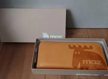 미사용 새상품 moz 모즈 카멜 장지갑