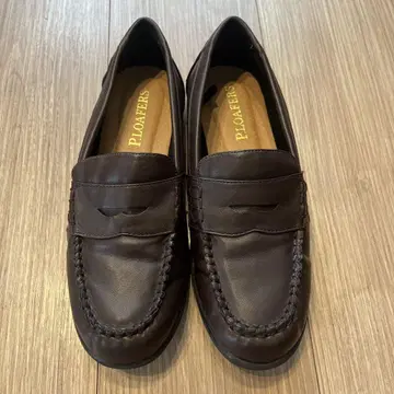 브라운 인조 가죽 로퍼
