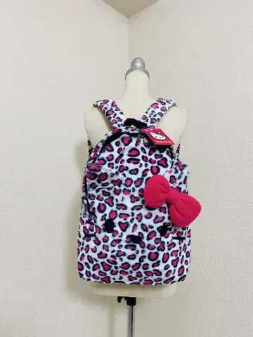 [ 미사용 택 포함 ] sanrio 헬로키티 레오파드 무늬 백팩 복슬복슬