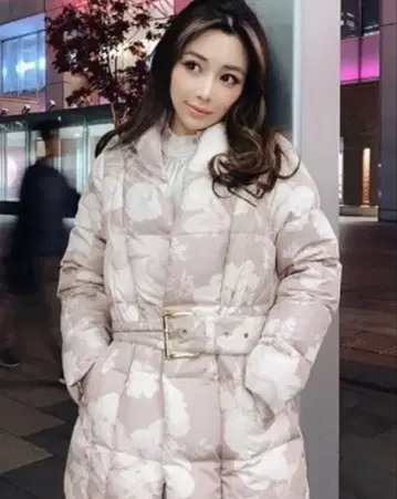 미사용 새상품 eimy istoire 꽃무늬 다운 핑크 베이지 M 사이즈