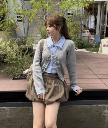 프릴 도킹 가디건