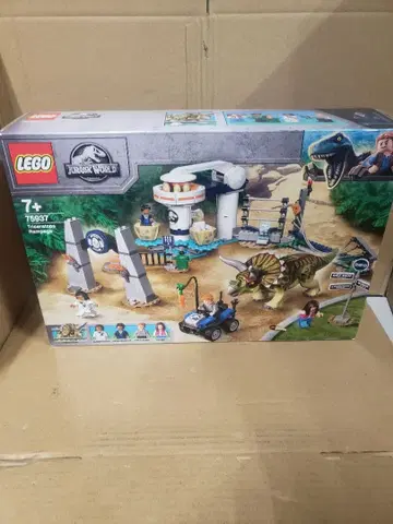 레고(LEGO) 쥬라기 월드 트리케라톱스 탈출 75937